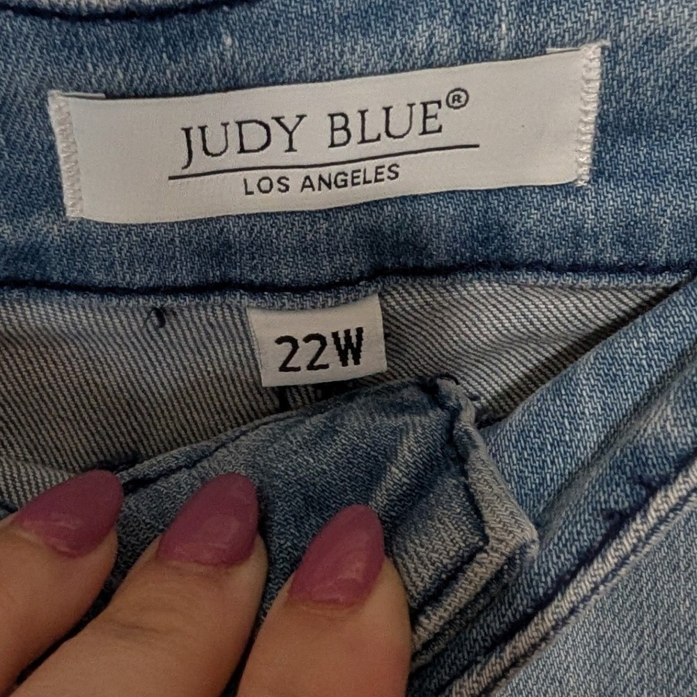 Judy Blue Jeans Women 22W‎ Light Blue Excellent Mid Rise Released Raw Hem Skinny - Picture 4 of 7